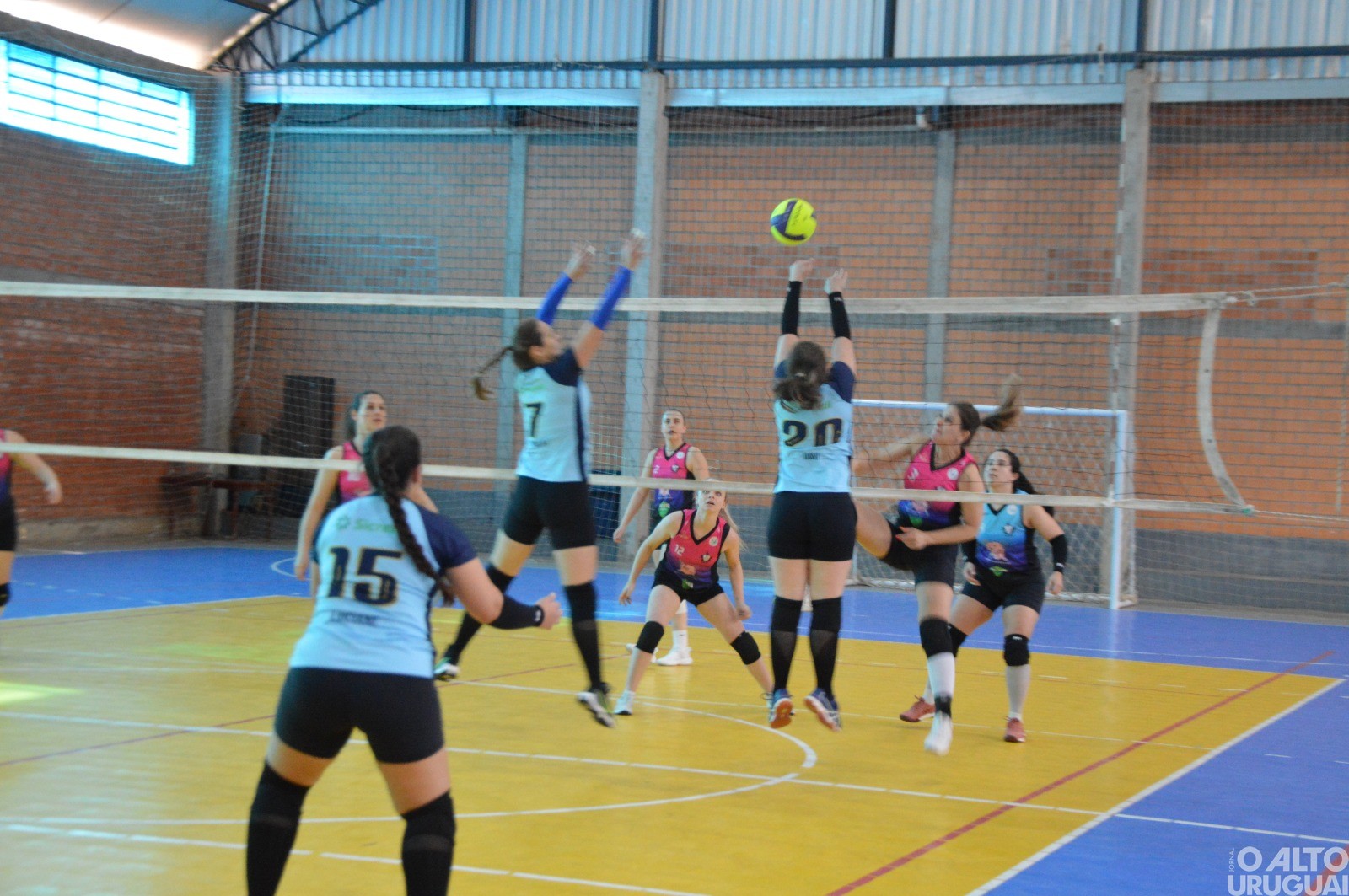 Copa Frederiquense de Vôlei é realizada na AABB-FW