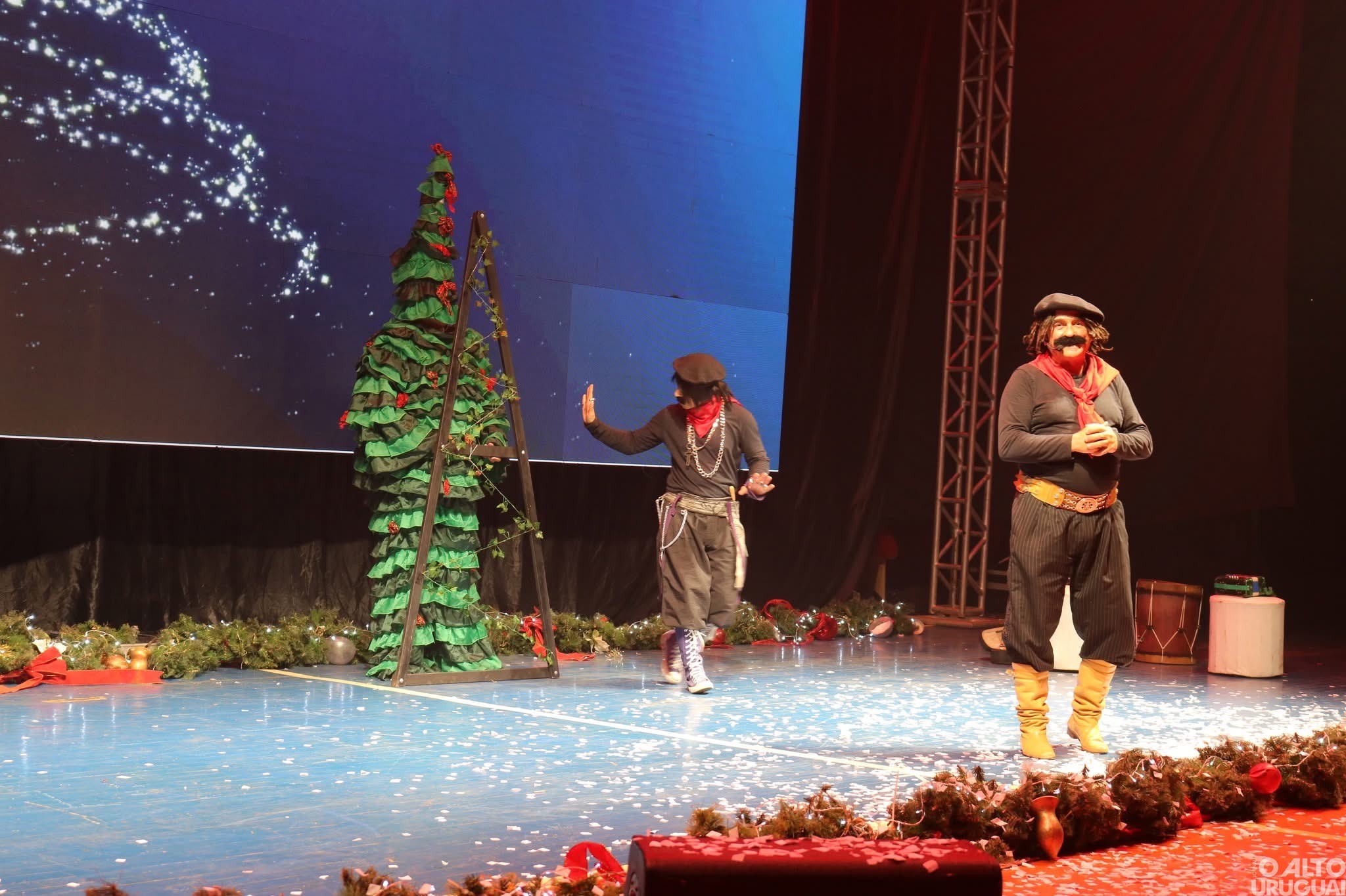 Pinhal celebra o Natal com grande espetáculo de música e comédia