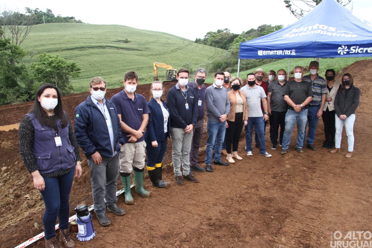 Viveiros para piscicultura beneficiam produtores da região