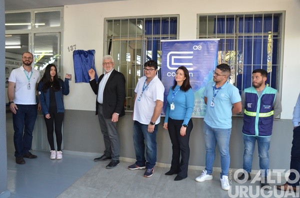 Escola Cardeal Roncalli de FW recebe certificado em qualidade de água tratada