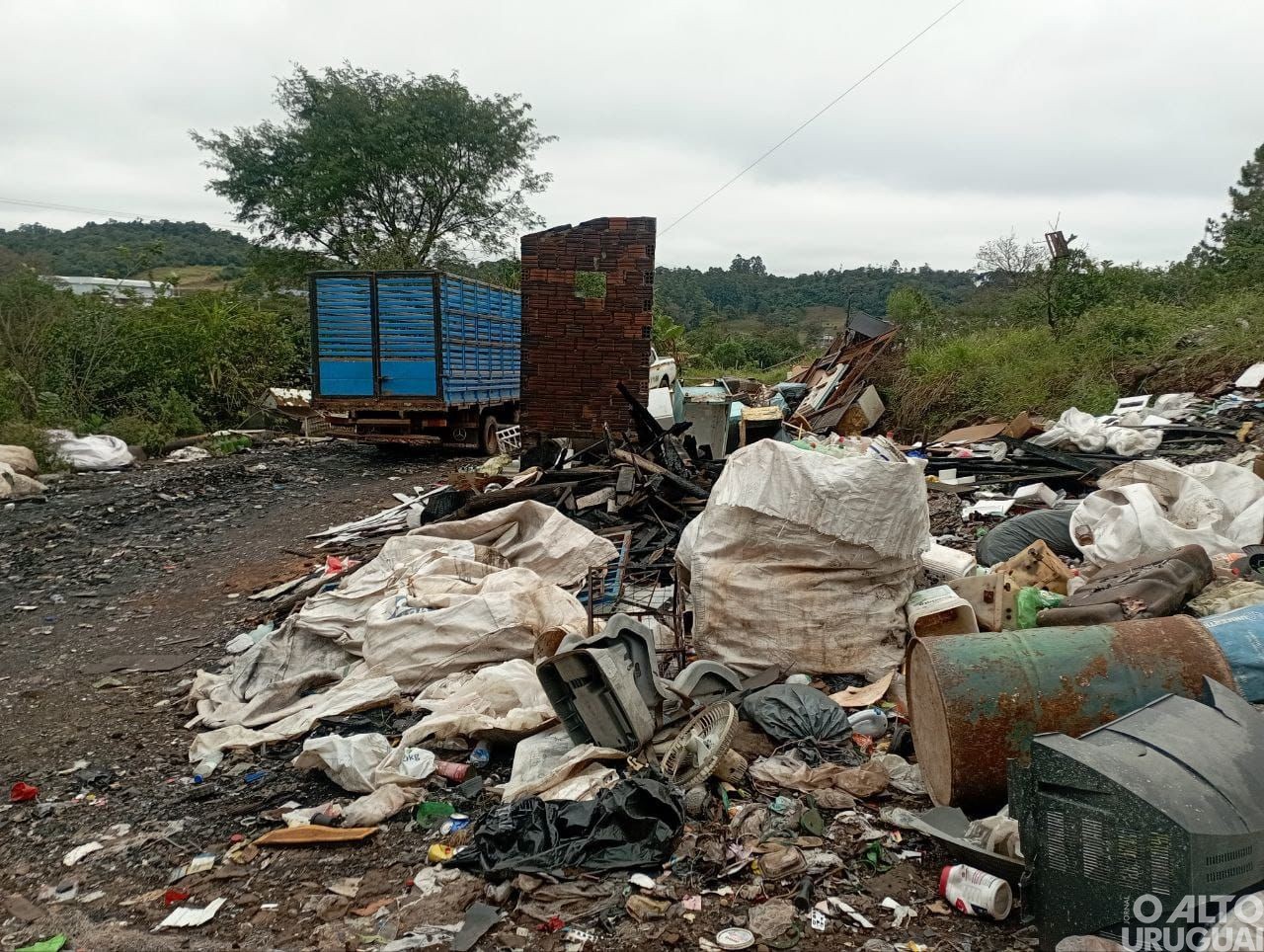 BM flagra depósito ilegal de resíduos sólidos urbanos em Alpestre
