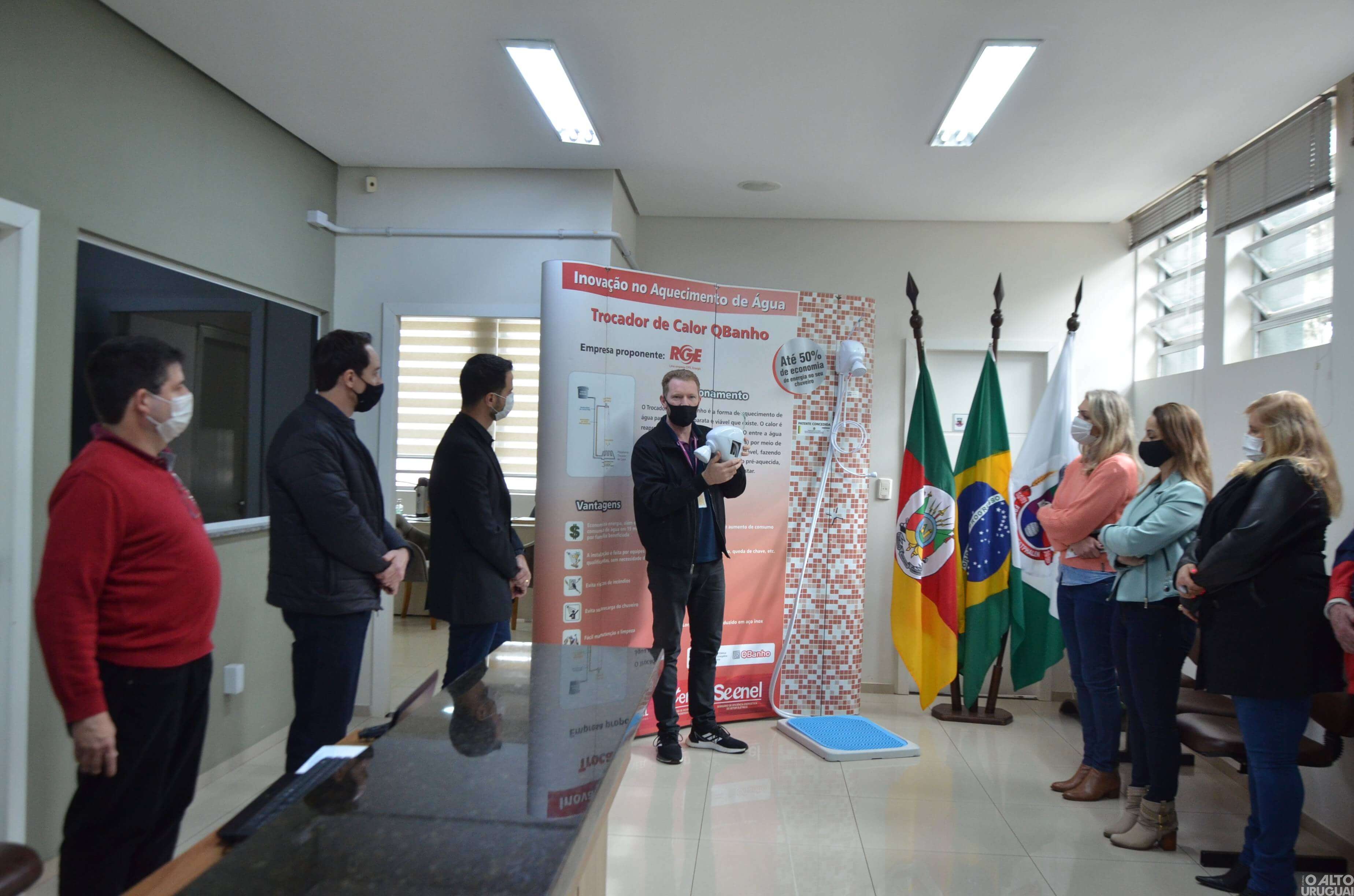 Chuveiros inteligentes: 665 famílias são beneficiadas em FW