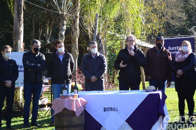 Planos de trabalho qualificarão mais de 150 agroindústrias da região