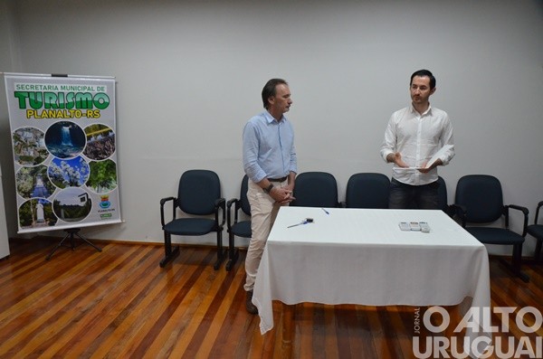 Amng realiza reunião de prefeitos durante Festiplan em Planalto