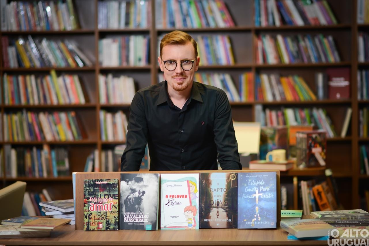 Kenny Teschiedel inicia pré-venda da sua 10ª obra