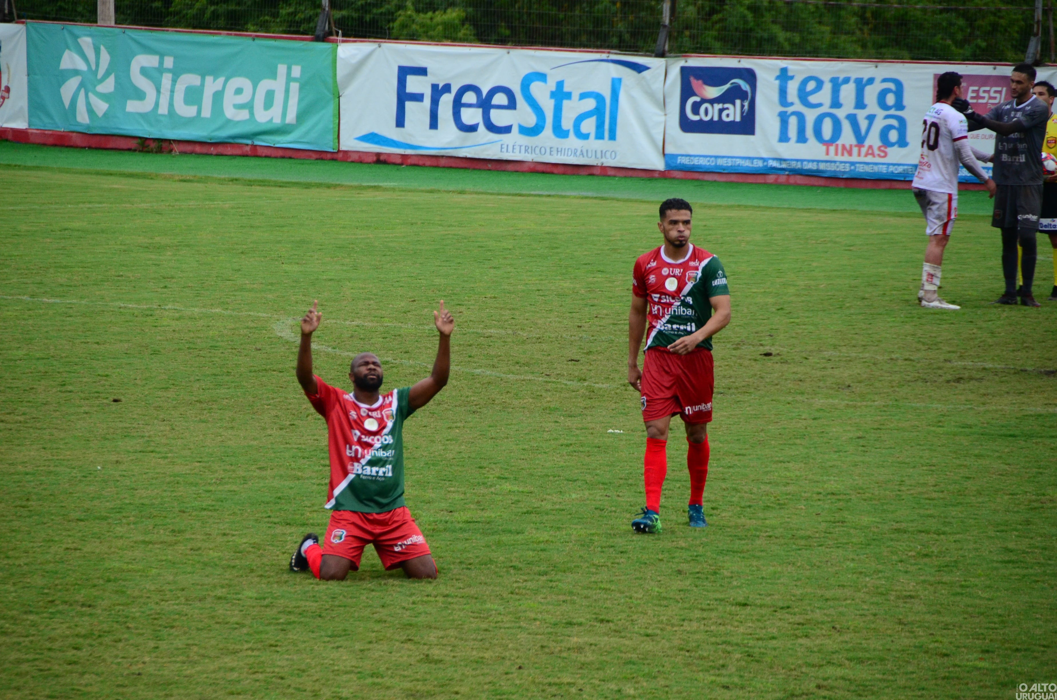 União-FW goleia e é campeão da Divisão de Acesso