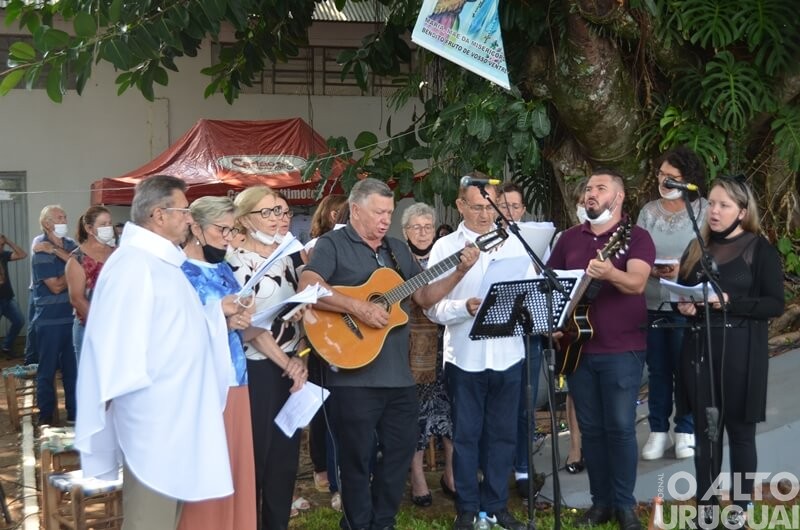 Nossa Senhora de Lourdes é homenageada no distrito de Osvaldo Cruz