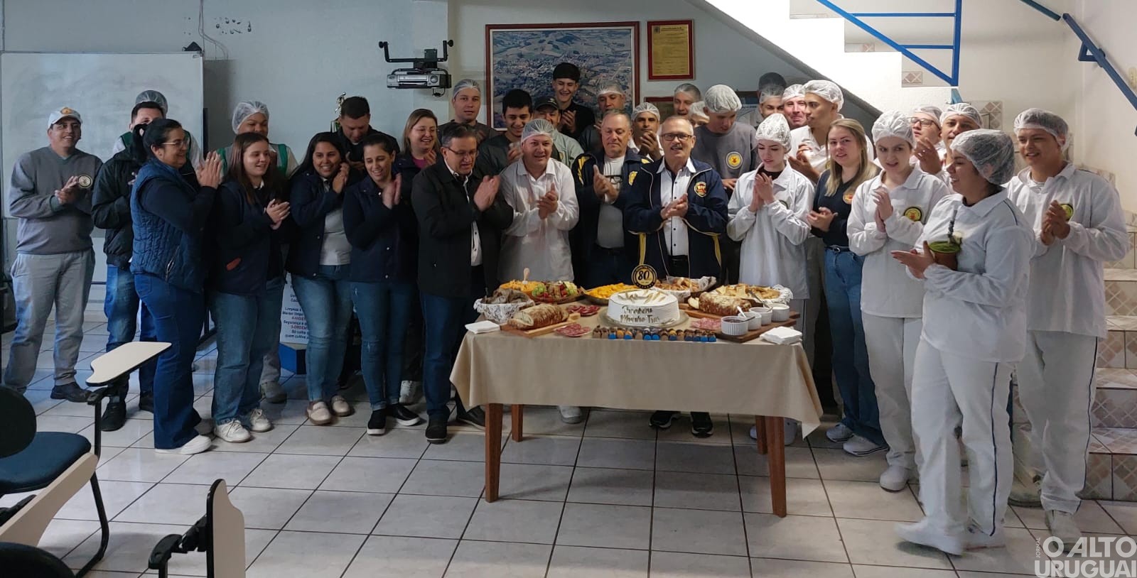 Moinho Tres celebra 80 anos com café da manhã especial para colaboradores