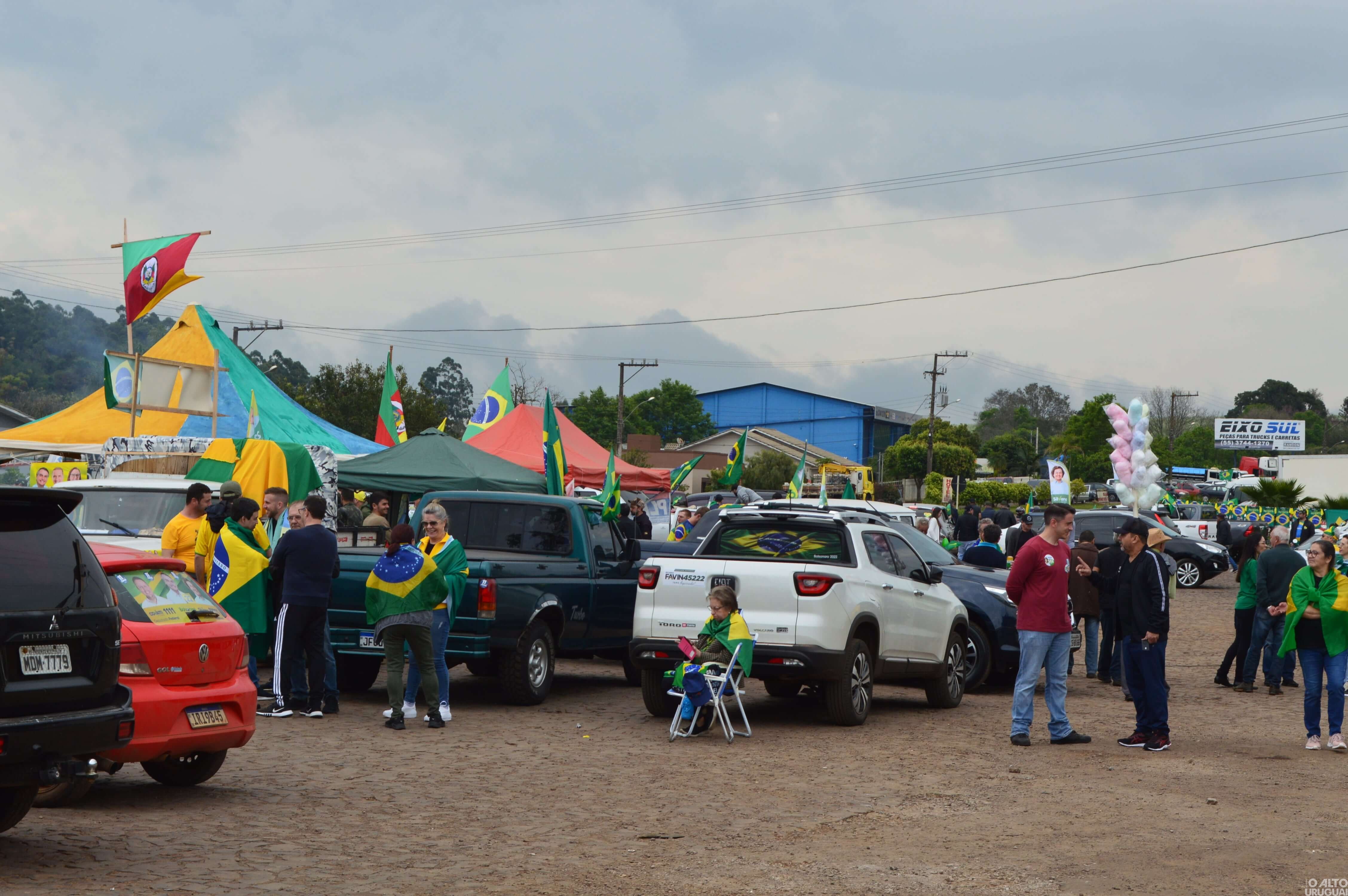 Atos a favor de Bolsonaro acontecem em FW