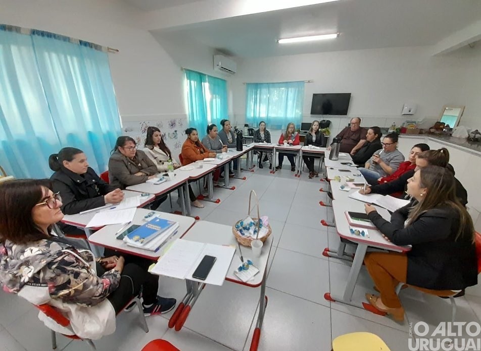 Educação Fiscal e NFG são temas de reunião em Vista Alegre