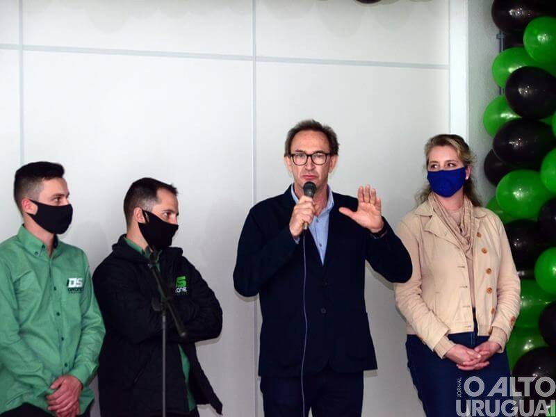 Empresa de drones de pulverização agrícola inaugura sede em FW