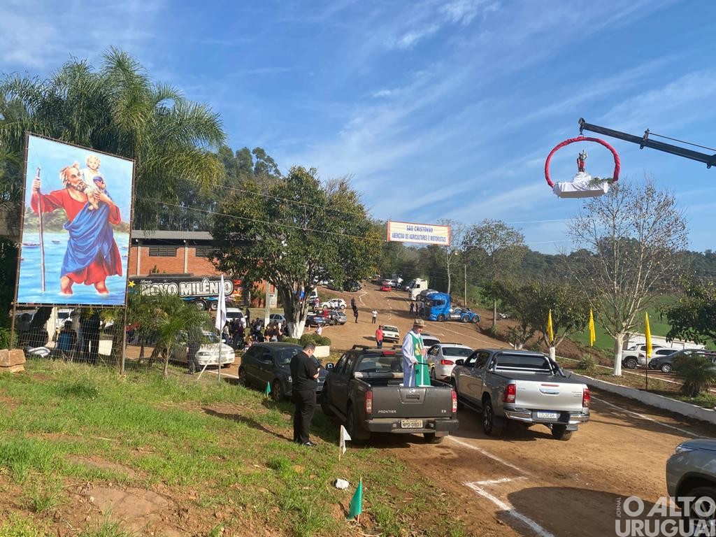 Rodeio Bonito celebra São Cristóvão com bênçãos aos colonos e motoristas