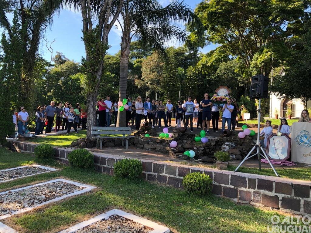 Dezenas de fiéis participam da Romaria de Schoenstatt