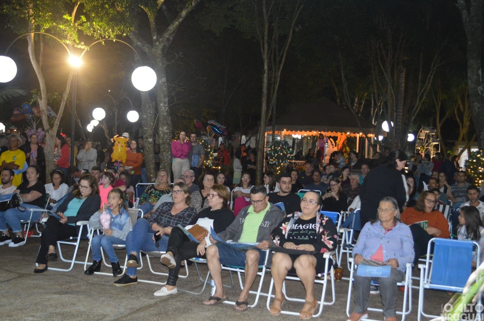Rodeio Bonito: corte de bolo de 100 kg marca aniversário do município