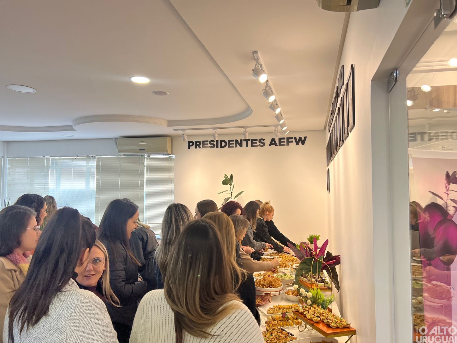 Liderança feminina é destaque na AEFW