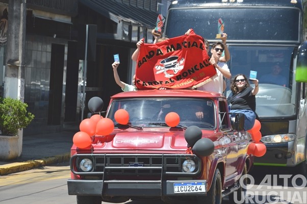 Bandas da Escola Cardeal Roncalli conquistam cinco títulos de campeãs e três de vice-campeãs em SC
