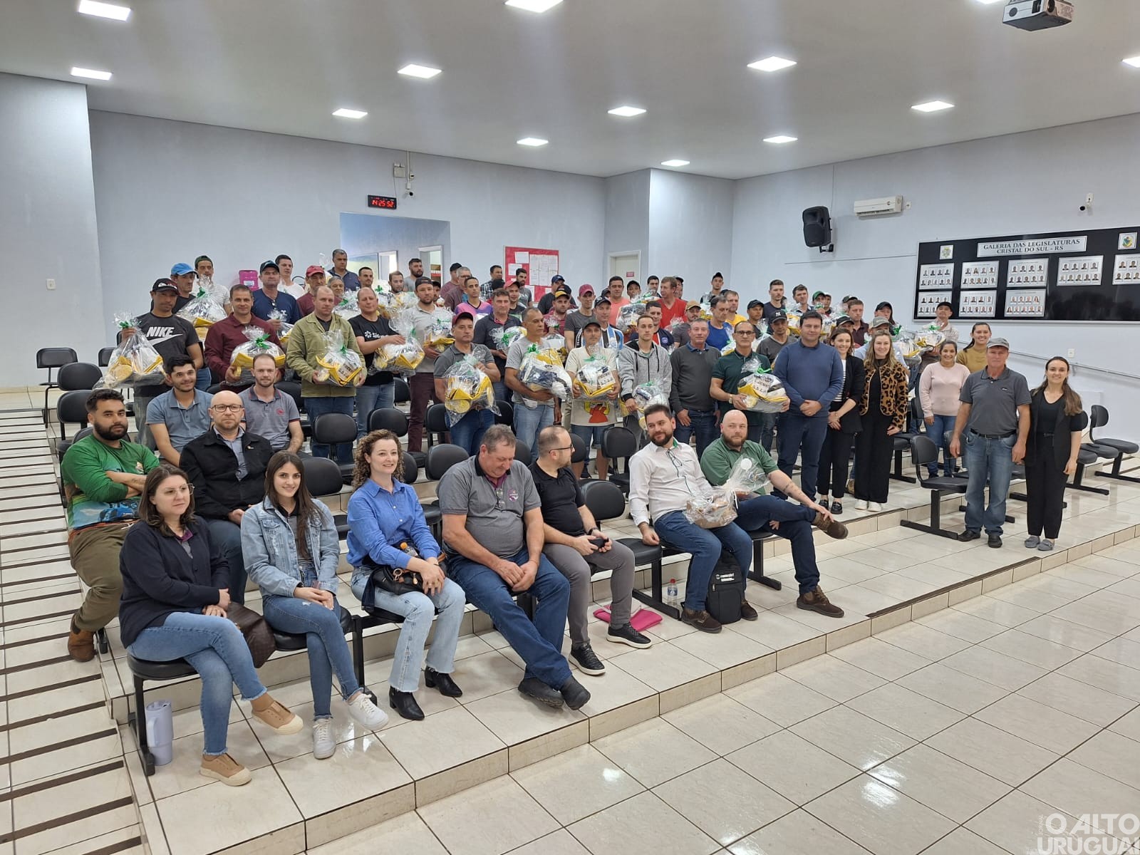 Cristal do Sul realiza 1º Encontro dos Garimpeiros