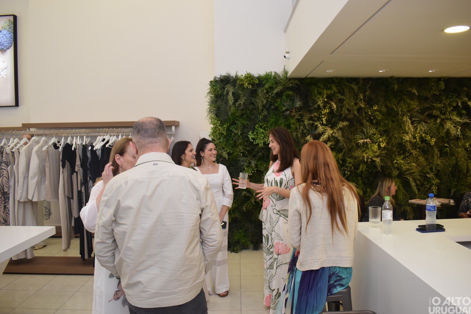 Básico Brasil lança nova coleção de primavera-verão