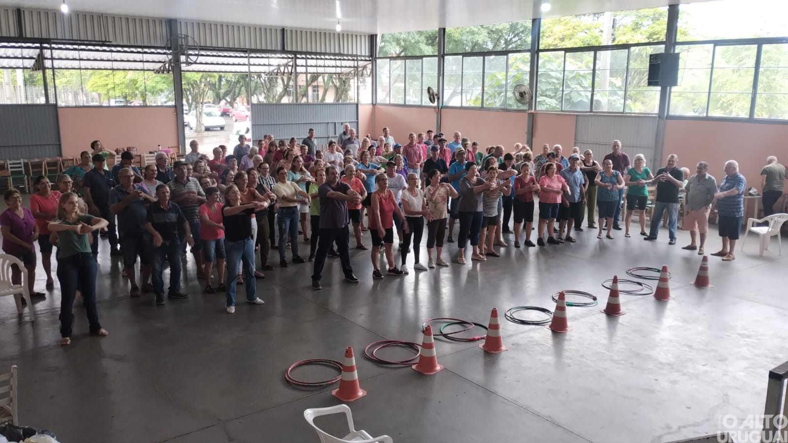 Gincana da Terceira Idade promove integração e alegria em Planalto