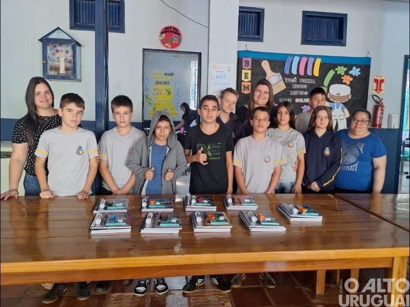 Entregues mais de 1,2 mil kits de materiais escolares aos alunos da rede municipal de Seberi