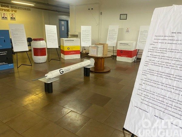 Artista Valéria Pinheiro apresenta série “Uma dose de Consciência”