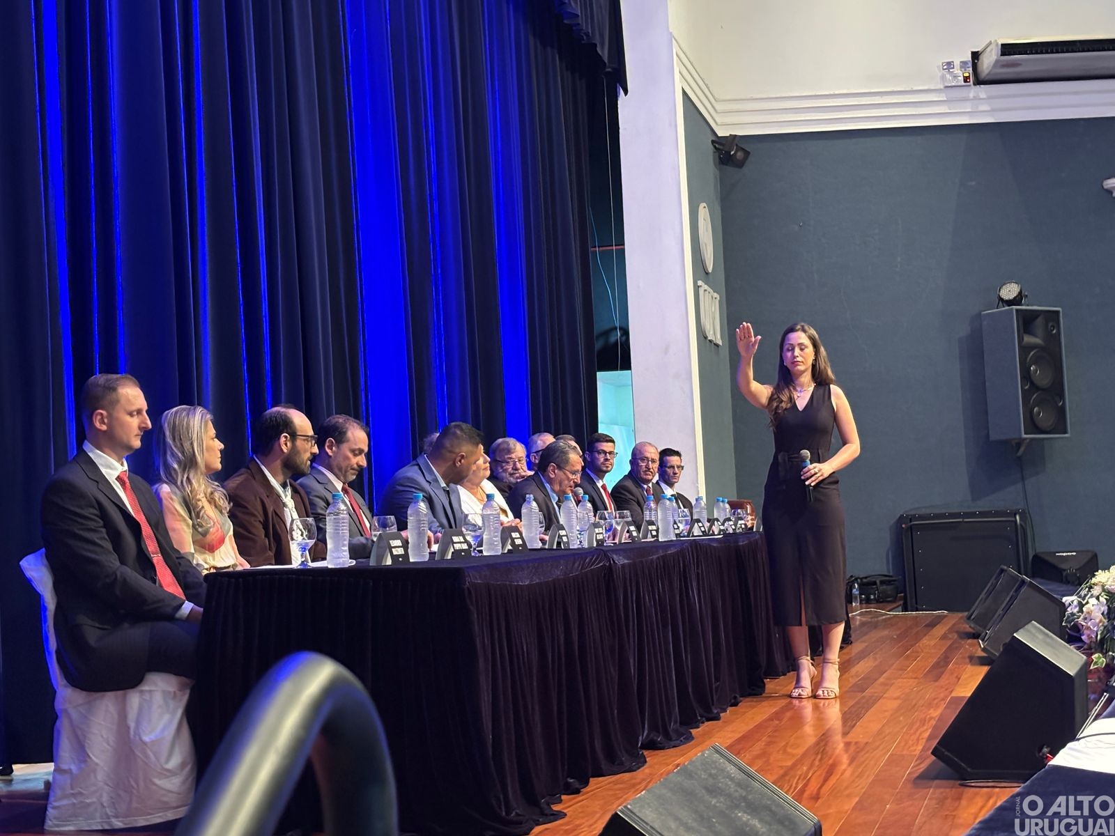 Orlando Girardi e Chester Francescatto assumem como prefeito e vice de FW