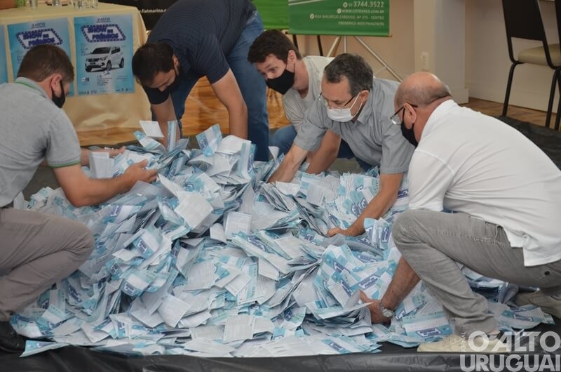 Campanha Show de Prêmios: consumidor de FW é o ganhador do carro zero-quilômetro