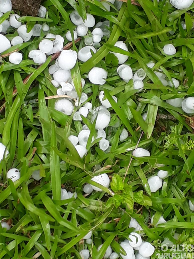 Municípios da região registram queda de granizo