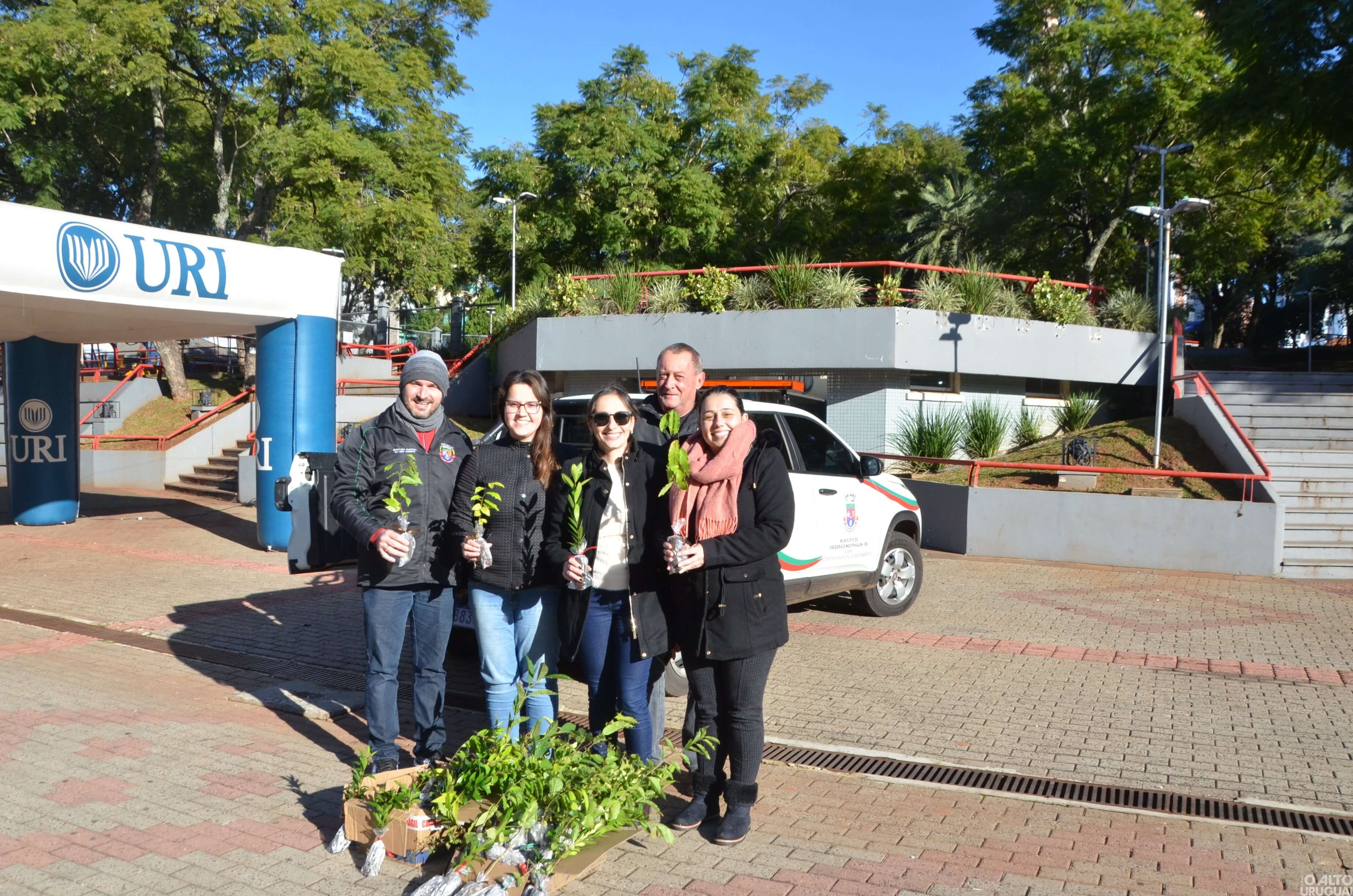 Comércio de FW estará aberto na tarde deste sábado