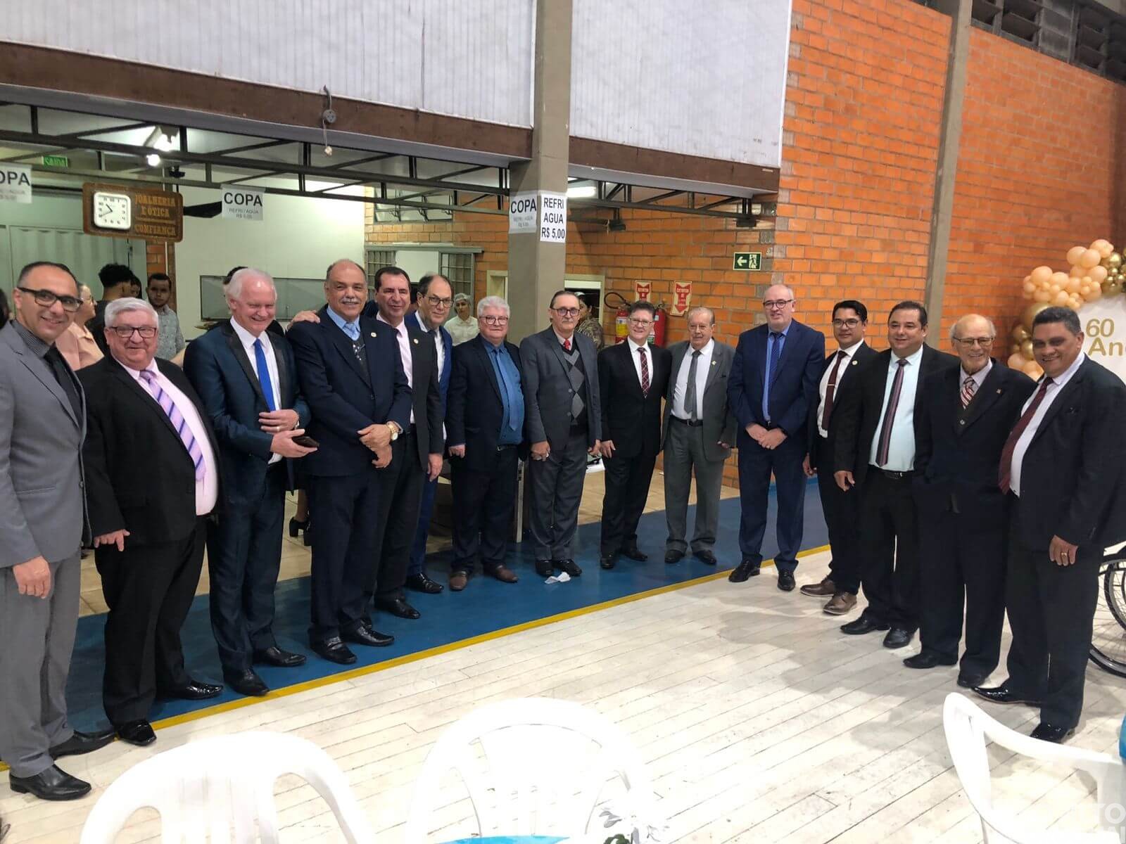 Pastor Pery Brizolla é homenageado em culto