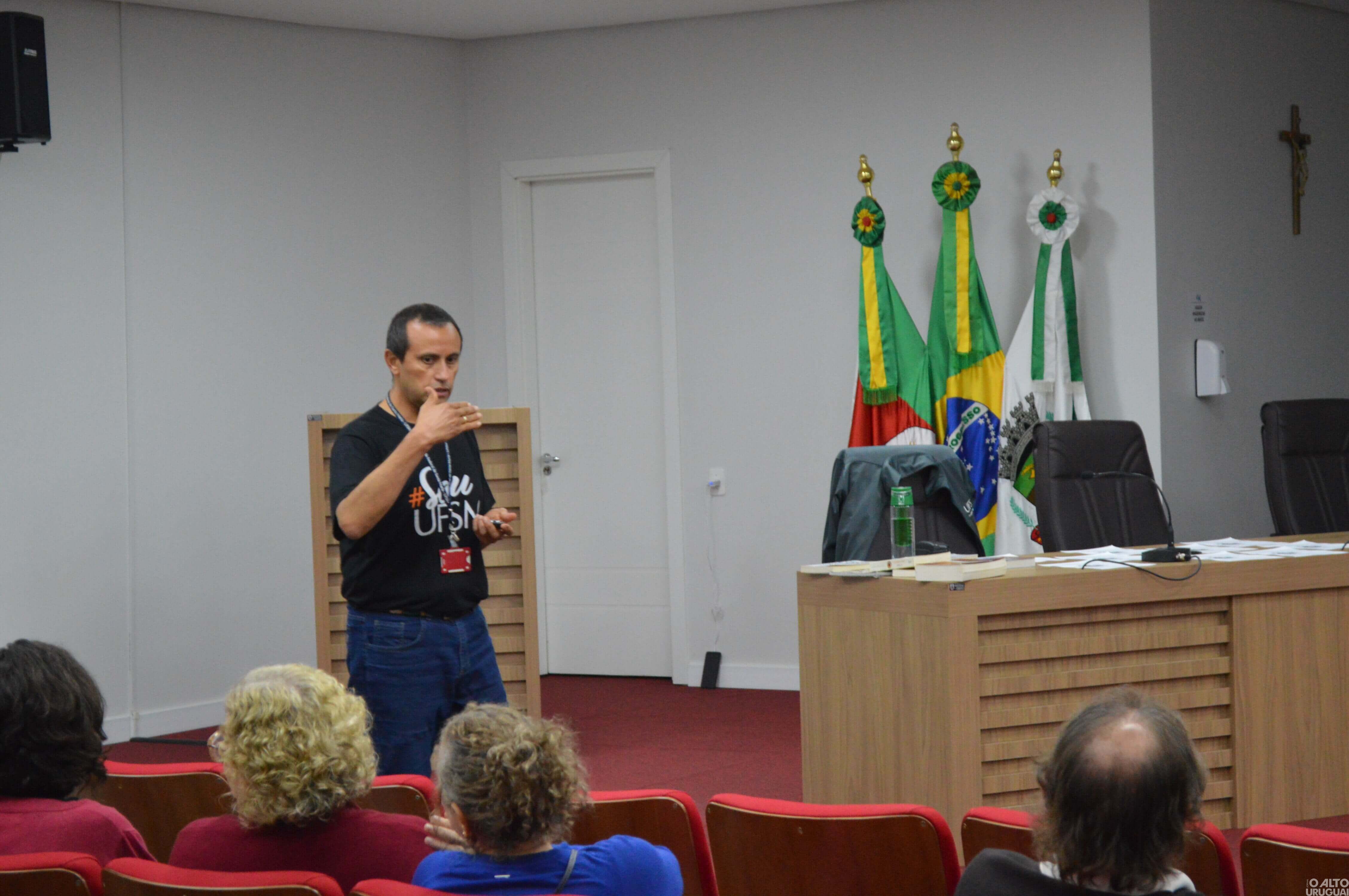 Palestra “De Estocolmo até a agenda 2030” é realizada em Frederico Westphalen