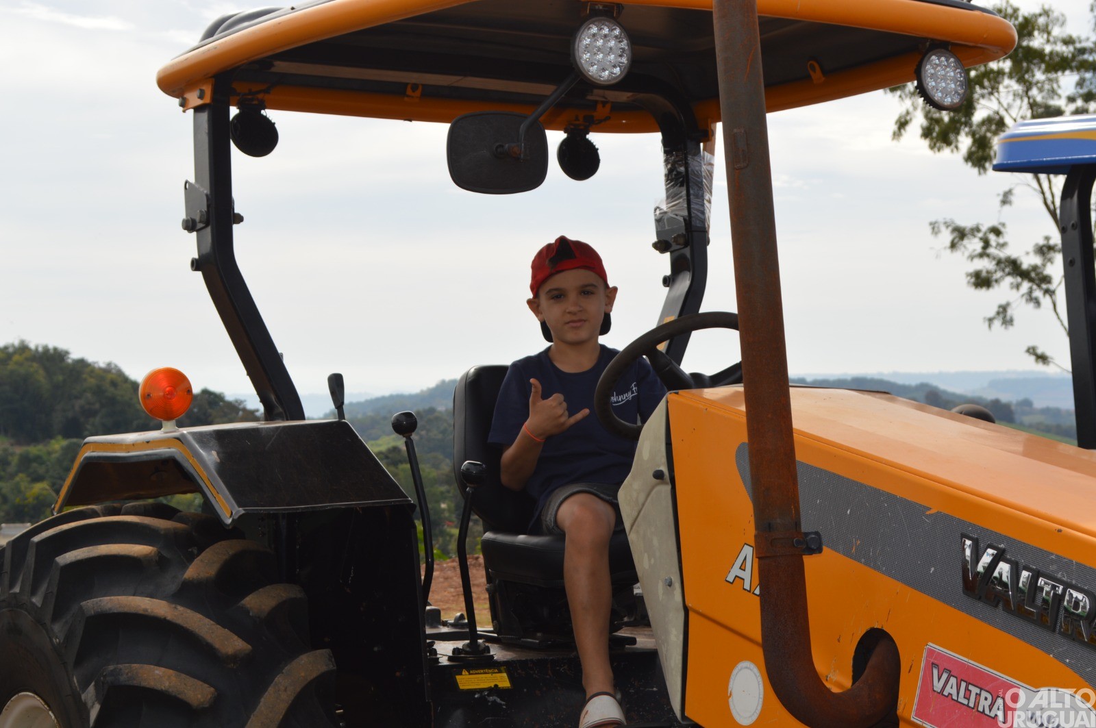 Almoço popular e corte do bolo marcam os 57 anos de Palmitinho
