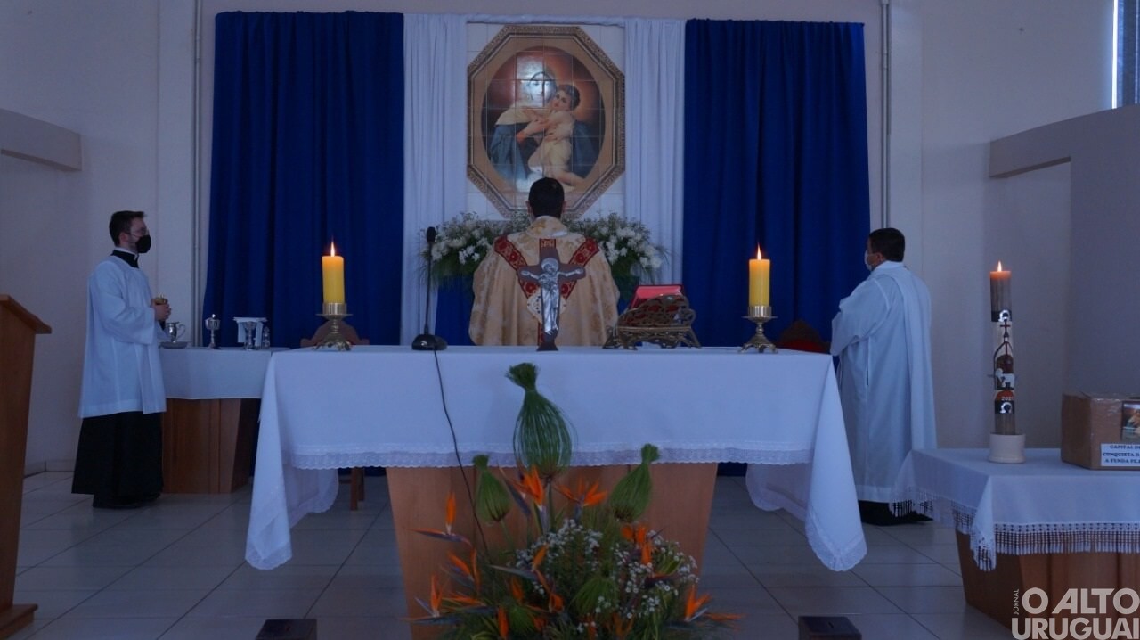 Carreata do Movimento de Schoenstatt arrecada doações para entidades de FW