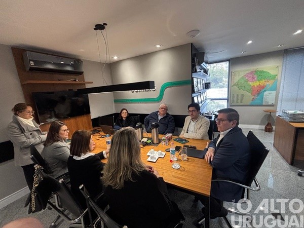 ADI Multimídia e Simers debatem papel da comunicação e vínculo com as comunidades