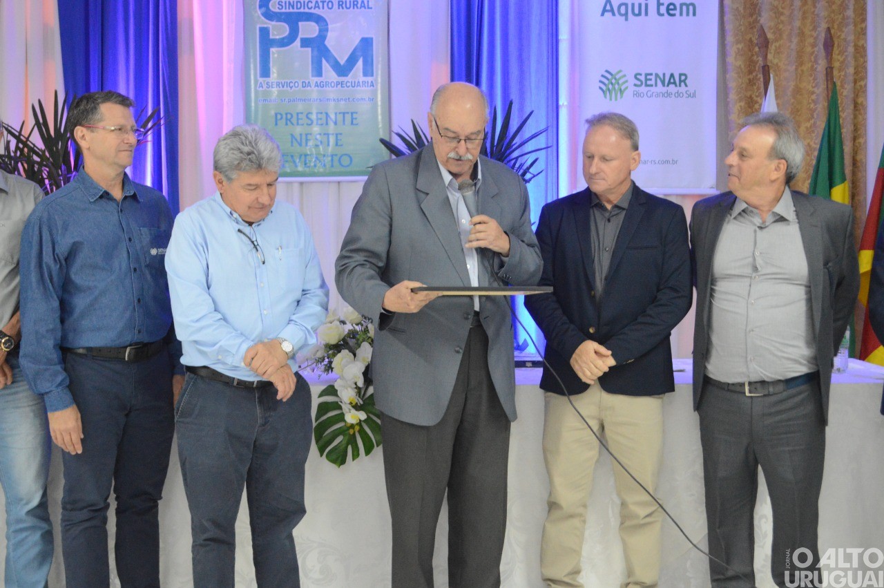 Ivonei Librelotto toma posse como presidente do Sindicato Rural de Palmeira das Missões