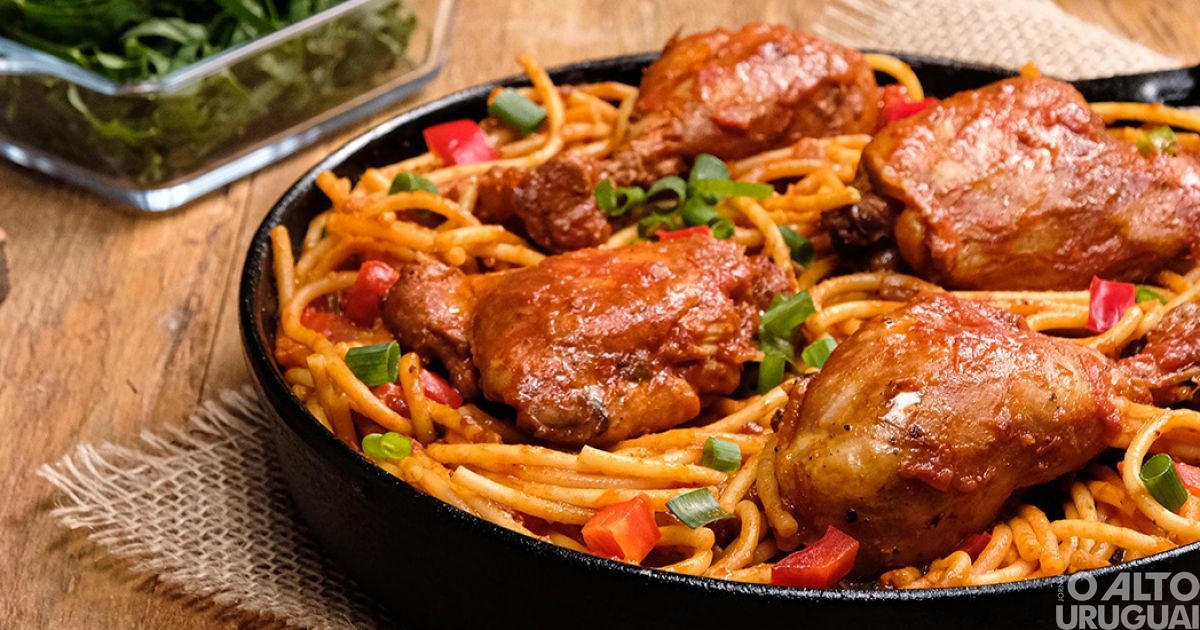 Rotaract Club de FW realiza comercialização de massa com galeto