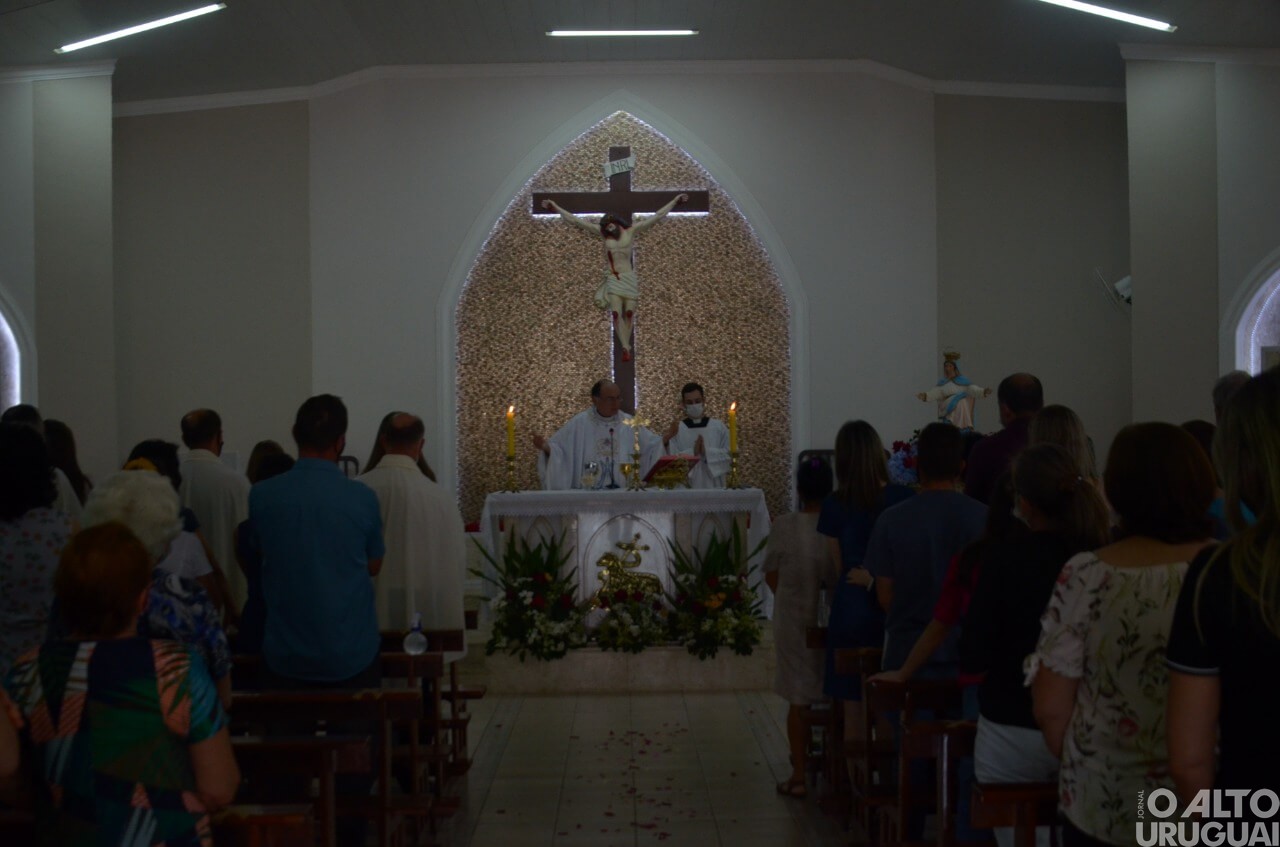 31ª romaria reúne fiéis no bairro Jardim Primavera