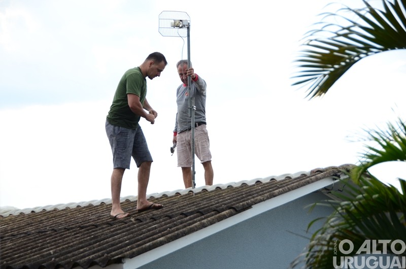Vendaval causa estragos em Caiçara
