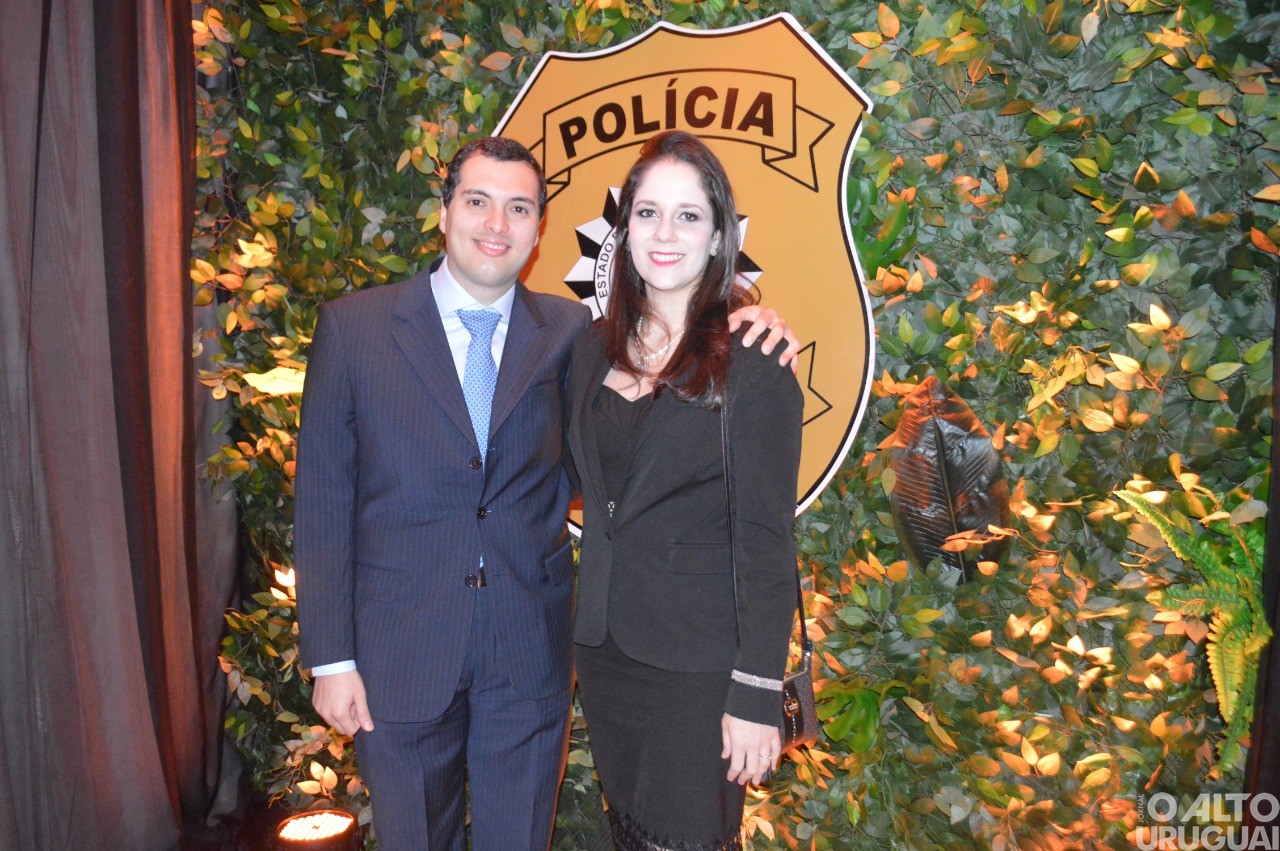Baile Golden Night da 14ª DRPI homenageia parceiros da Polícia Civil na região