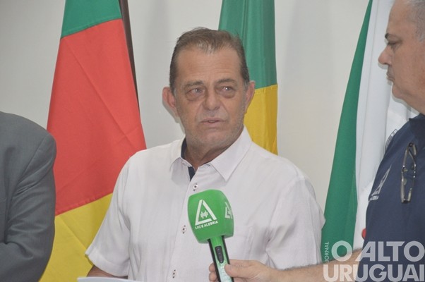 Prefeitura de FW apresenta selo e programação comemorativos aos 70 anos