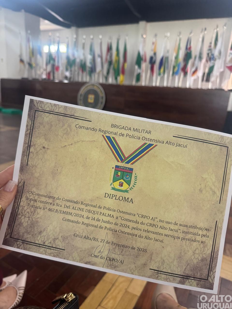 Delegada Aline Dequi Palma recebe Comenda do CRPO Alto Jacuí