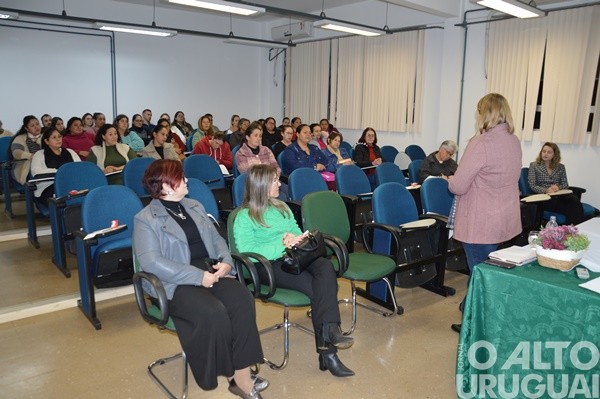 IFFar-FW inicia curso para produtoras de derivados do leite