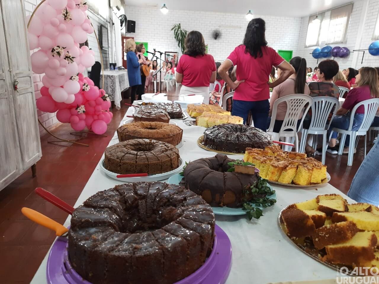 Chá da Liga reúne mulheres em Rodeio Bonito