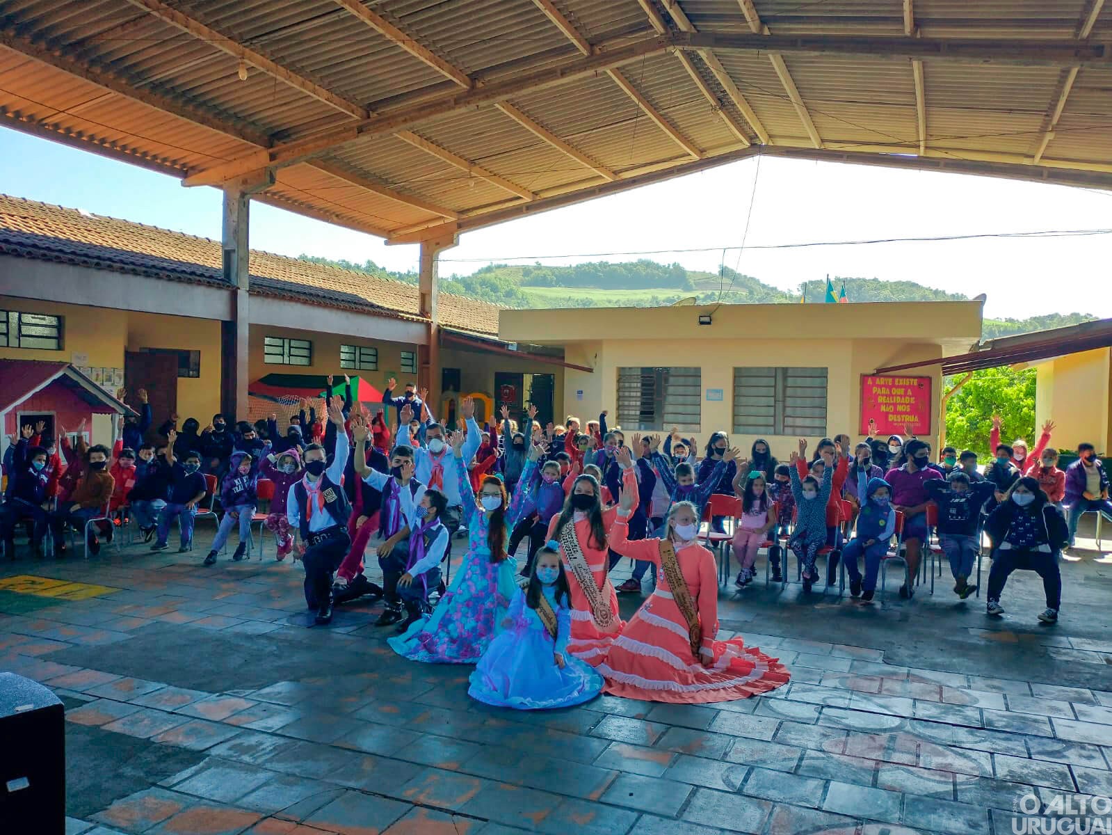 Cultura gaúcha é valorizada em ações nas escolas municipais de Caiçara