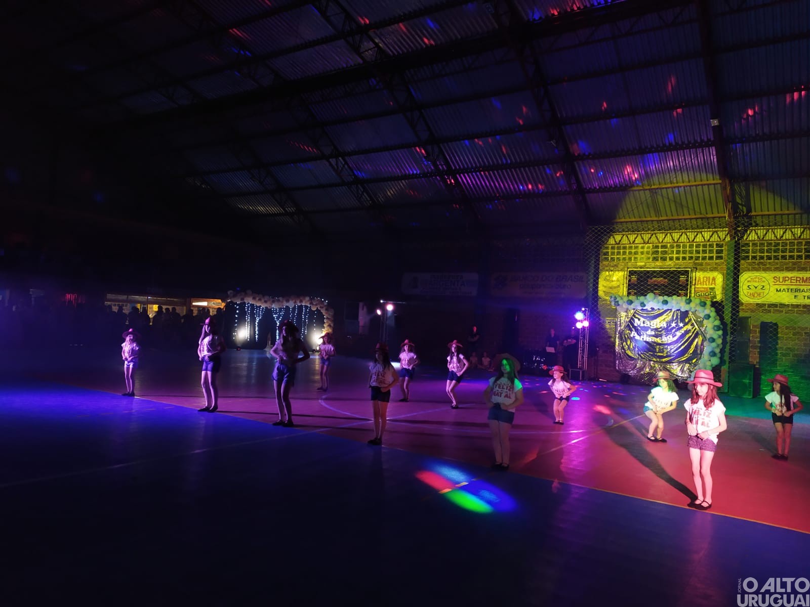 Atrações natalinas encantam comunidade de Taquaruçu do Sul