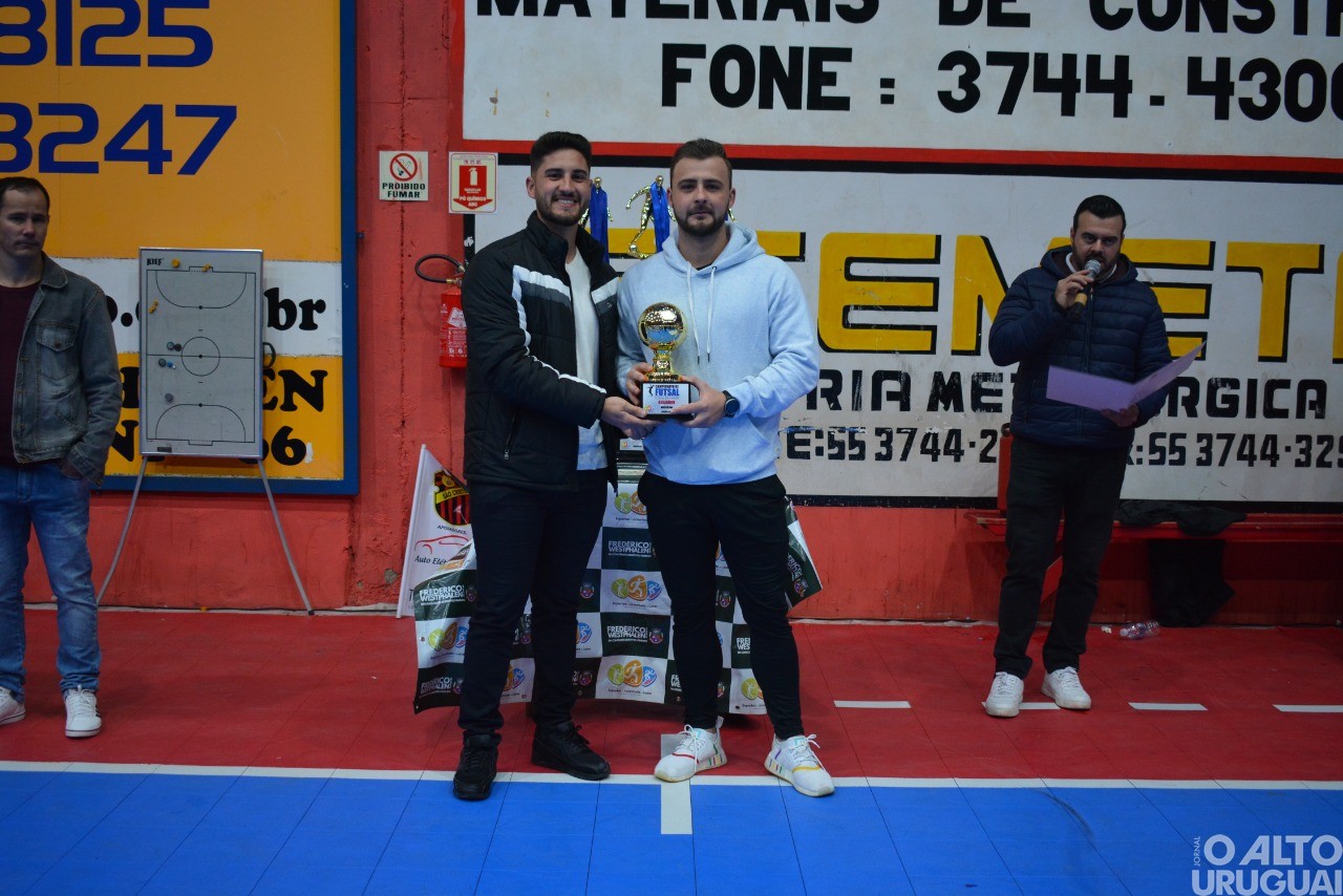 Castelinho é campeão do Municipal de Futsal de FW