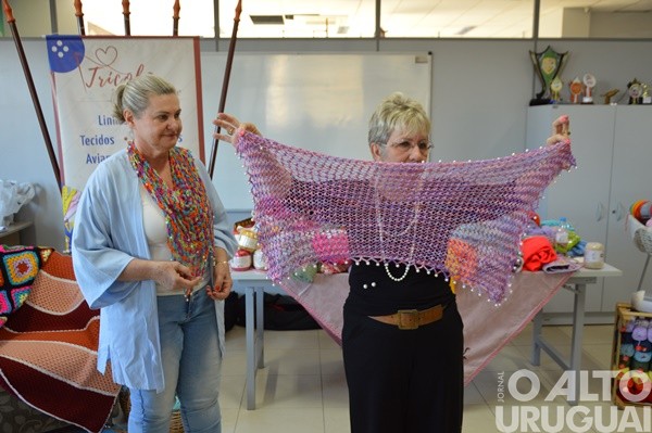 Tricolã promove workshop de tricô e crochê em FW