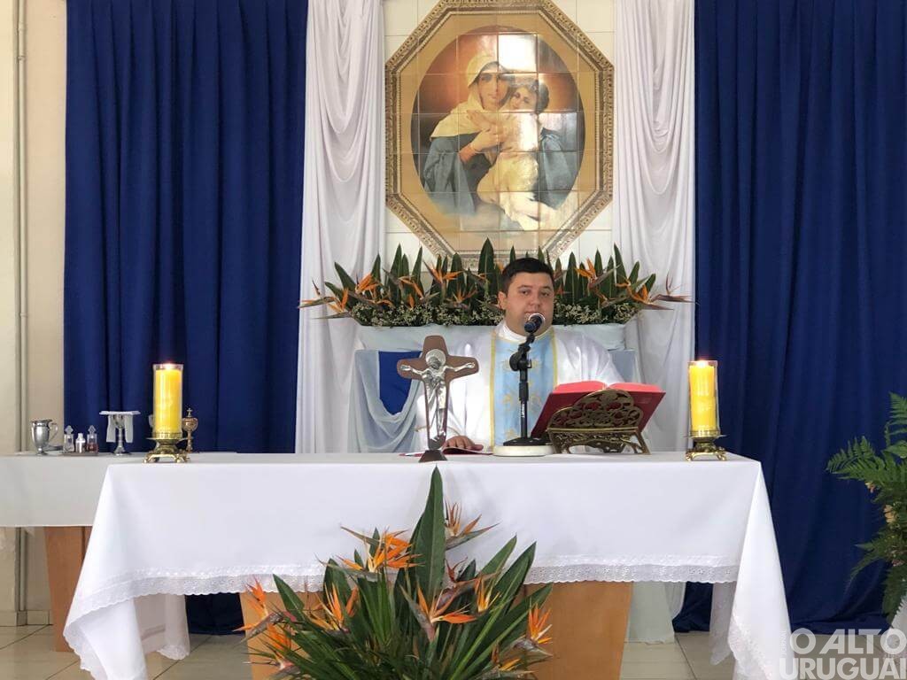 Dezenas de fiéis participam da Romaria de Schoenstatt