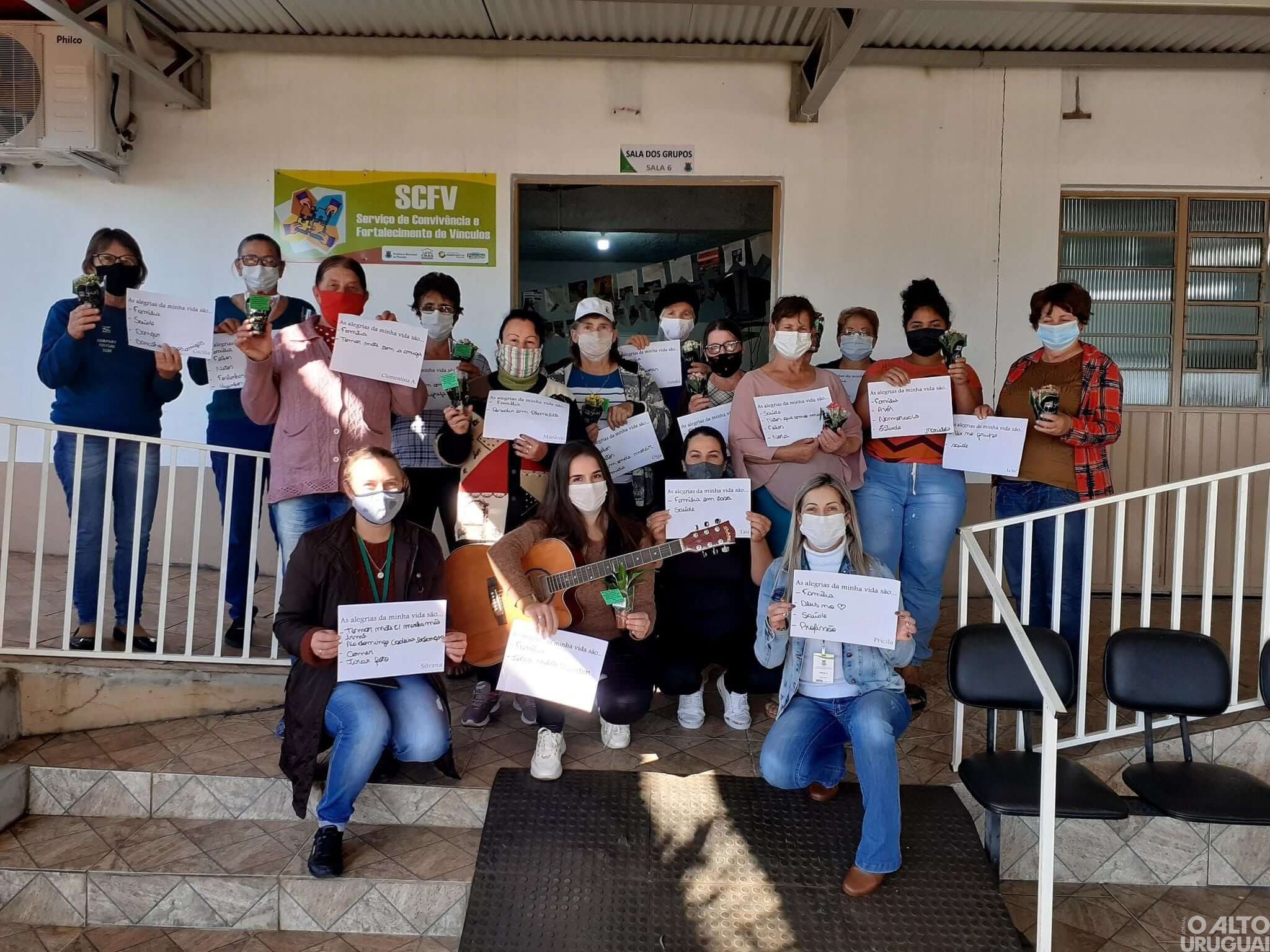 Planalto: dinâmica é promovida para grupos de idosas