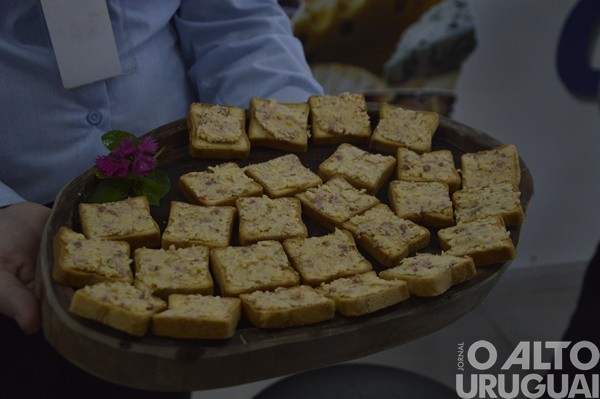 Cozinha didática ensina receitas na Casa da Emater
